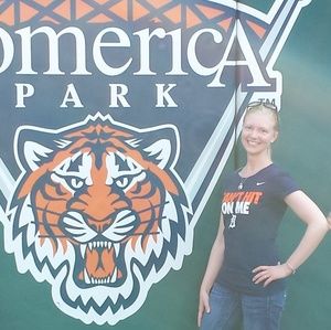 Meet your Posher, Candice